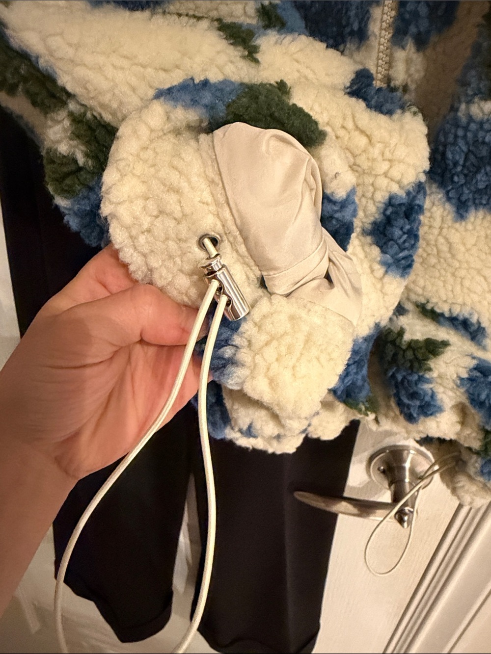 Women’s New Floral Sherpa Jacket - Blue/White - Picture 4 of 4